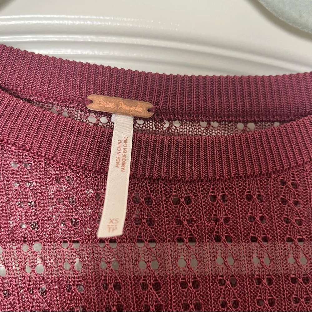 Free People‎ H2O Crew Neck Pullover Top in Garnet Size XS